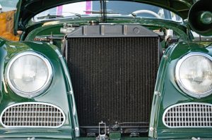 Unraveling the Mystique of Vintage Car Collecting and Investment