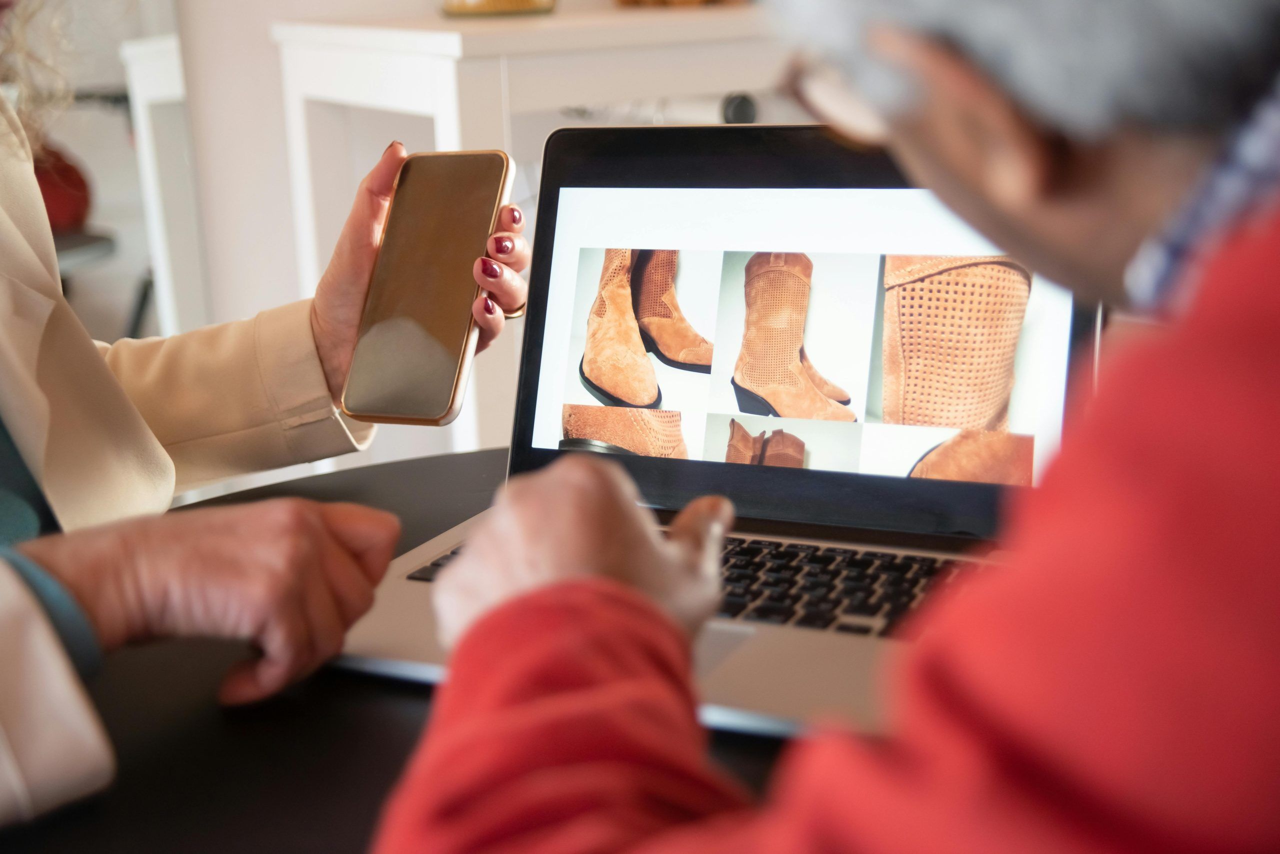 How Technology is Revolutionizing the Home Buying Process