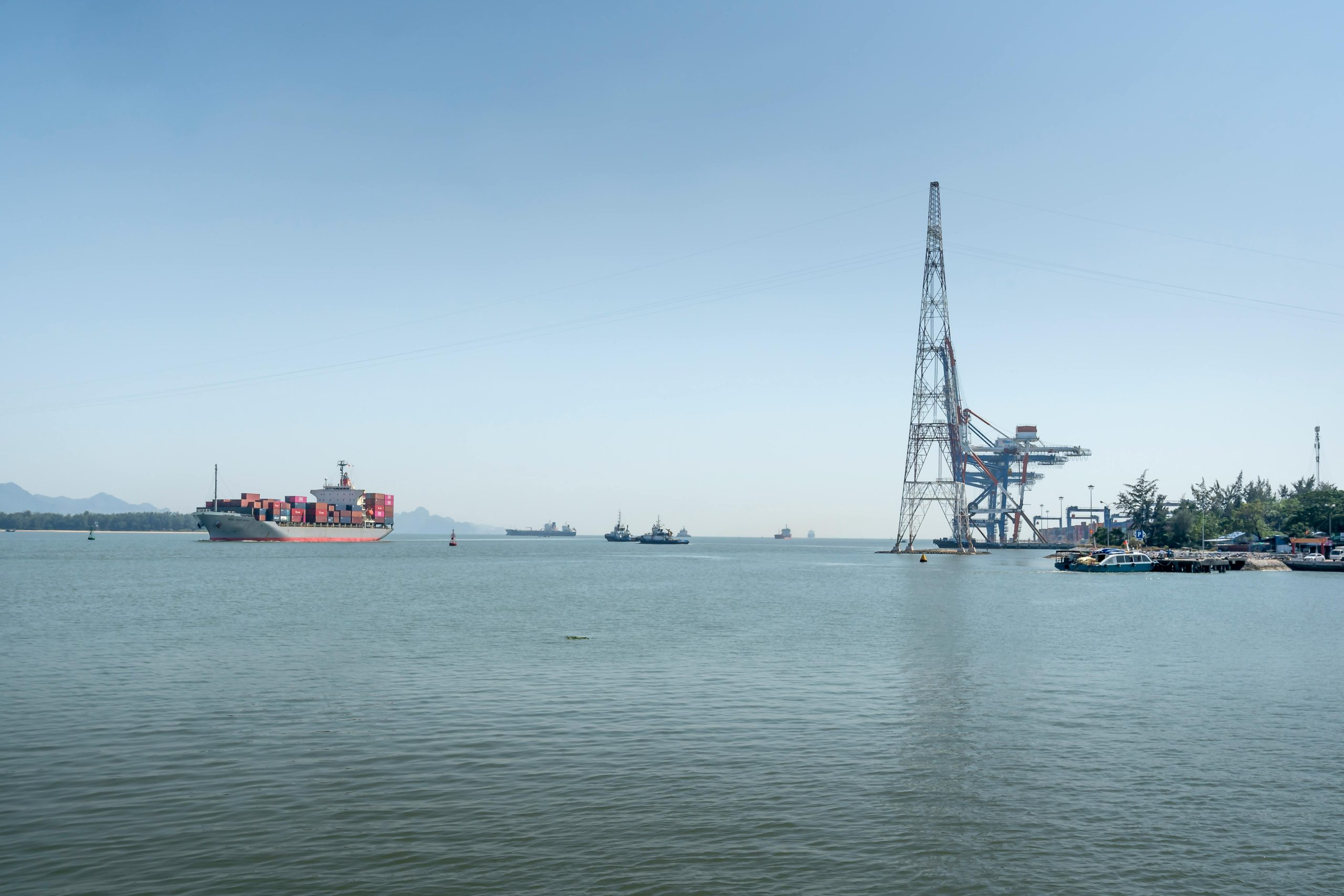 Supply Chain Management: Navigating Global Logistics Challenges